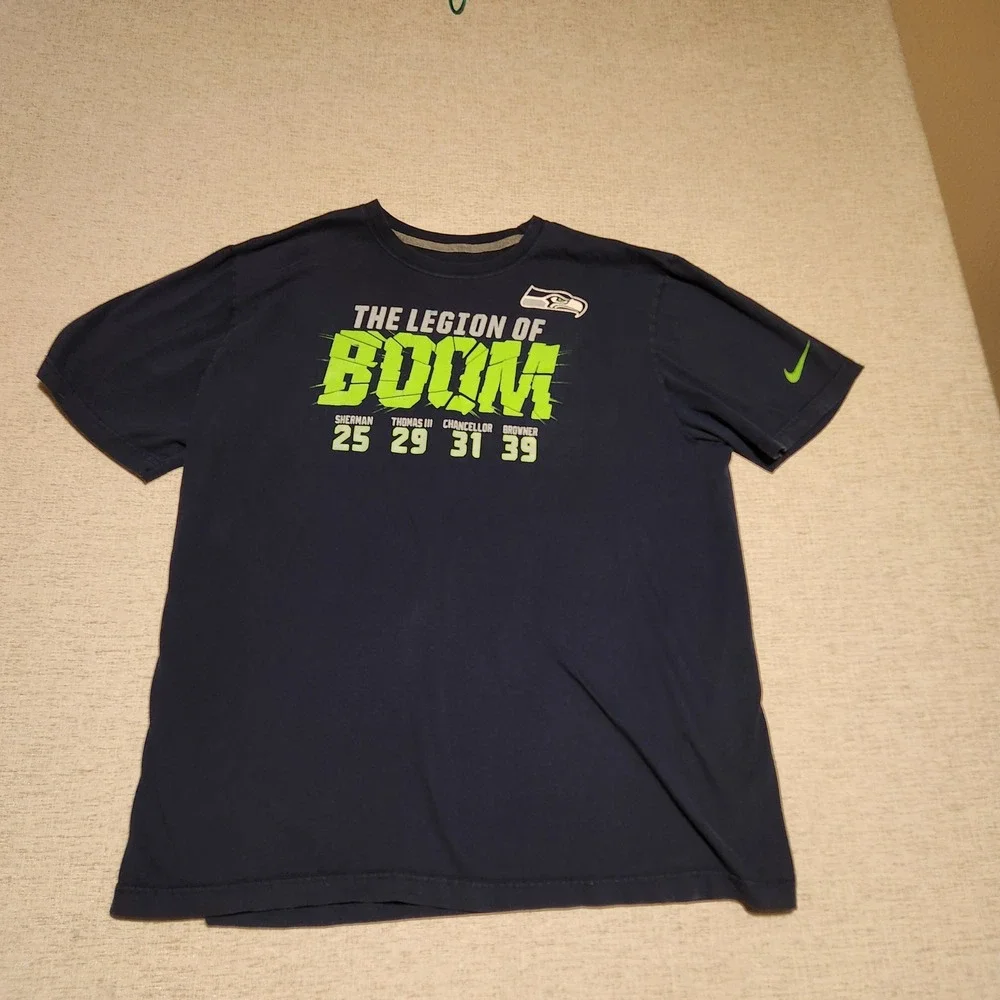 Nike T-Shirt Mens XXL Navy Seattle Seahawks Legion of Boom Graphic Tee